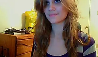 Slutty Girlfriend Exposes Her Nice Round Ass And Perfect Ti...