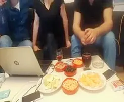 Yengemi abimle sikiyoruz