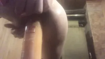 A bottle of shampoo in the vagina. Sex pleasure in the sauna