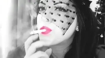 Alexxxya Smoking Fetish 1