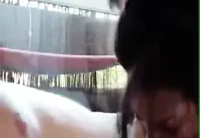 Cette salope ronde et maman est excitante