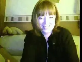 cute UK milf showing feet