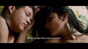 Diana Garcia and Paulina Gaitan - Sin Nombre