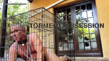 Dominatrix Mistress April - Hooked slave