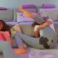 Girls pissing in clothe