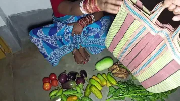 Indian Vegetables Selling Girl Has Hard Public Sex With Uncle