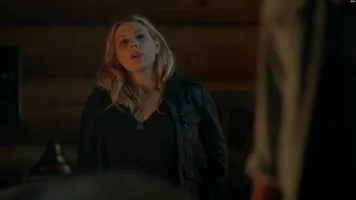 Katheryn Winnick - ''Big Sky'' s1e01