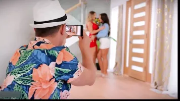 Kayley Gunner, April Olsen - Lesbian sex ends in threesome