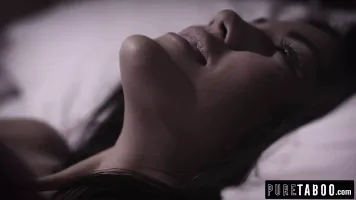 Kendra Spade really wants her ass fucked by small hands