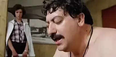 La ragazza dal pigiama giallo 1977 (Threesome erotic scene)