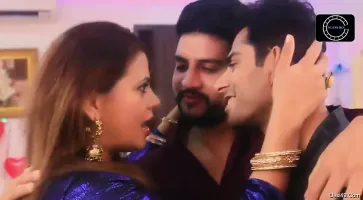 Maa Or Don Bete, Threesome sex