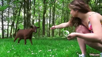 Oldman 70 years Vs Young 19 years Beautiful !!