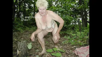OmaGeiL, Mix of Homemade Pics of Old Ladies