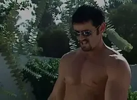 salvavidas en la playa BoobWatch