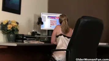 Step Mom can't hide her slutty side