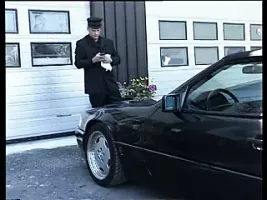 THE COUNTESS AND HER SPERM MAID 01