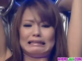 Vibrator insertion in Japanese girl Tsubomi